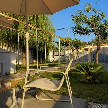 Coastal Retreat In With Private Entrance * Erétria