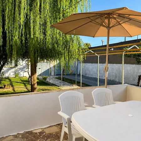 Coastal Retreat In With Private Entrance * Erétria